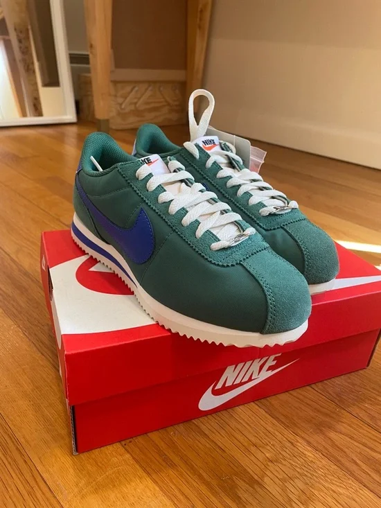 NWT Nike Cortez Evergreen/Royal size 7 - Picture 7 of 9